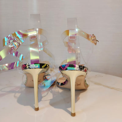 Holographic Sandal