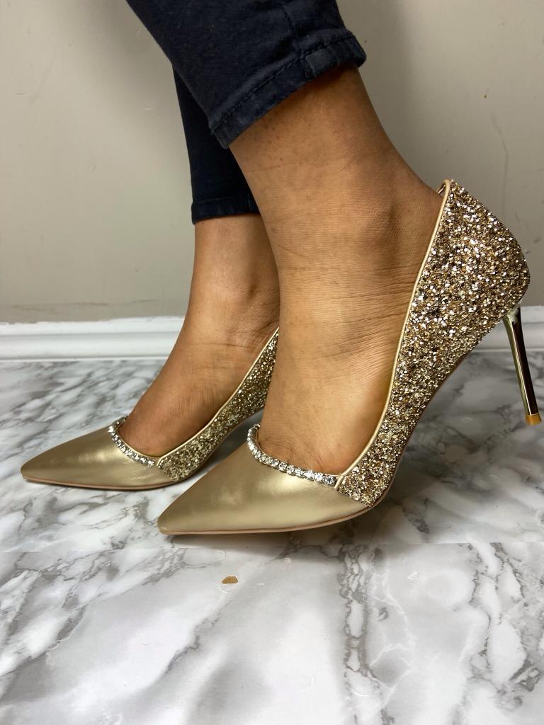 Diana Gold Pump